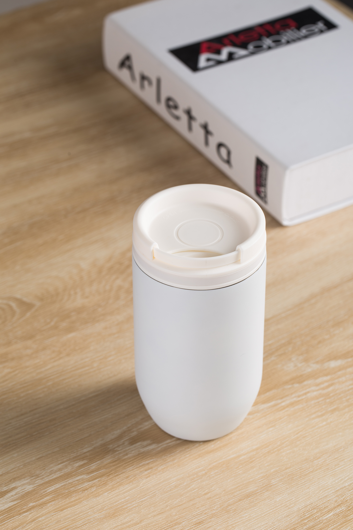 Dual Wall Stainless Steel Vacuum Flask & Thermos Insulated Office and Travel Car Mug Thermal Tumbler