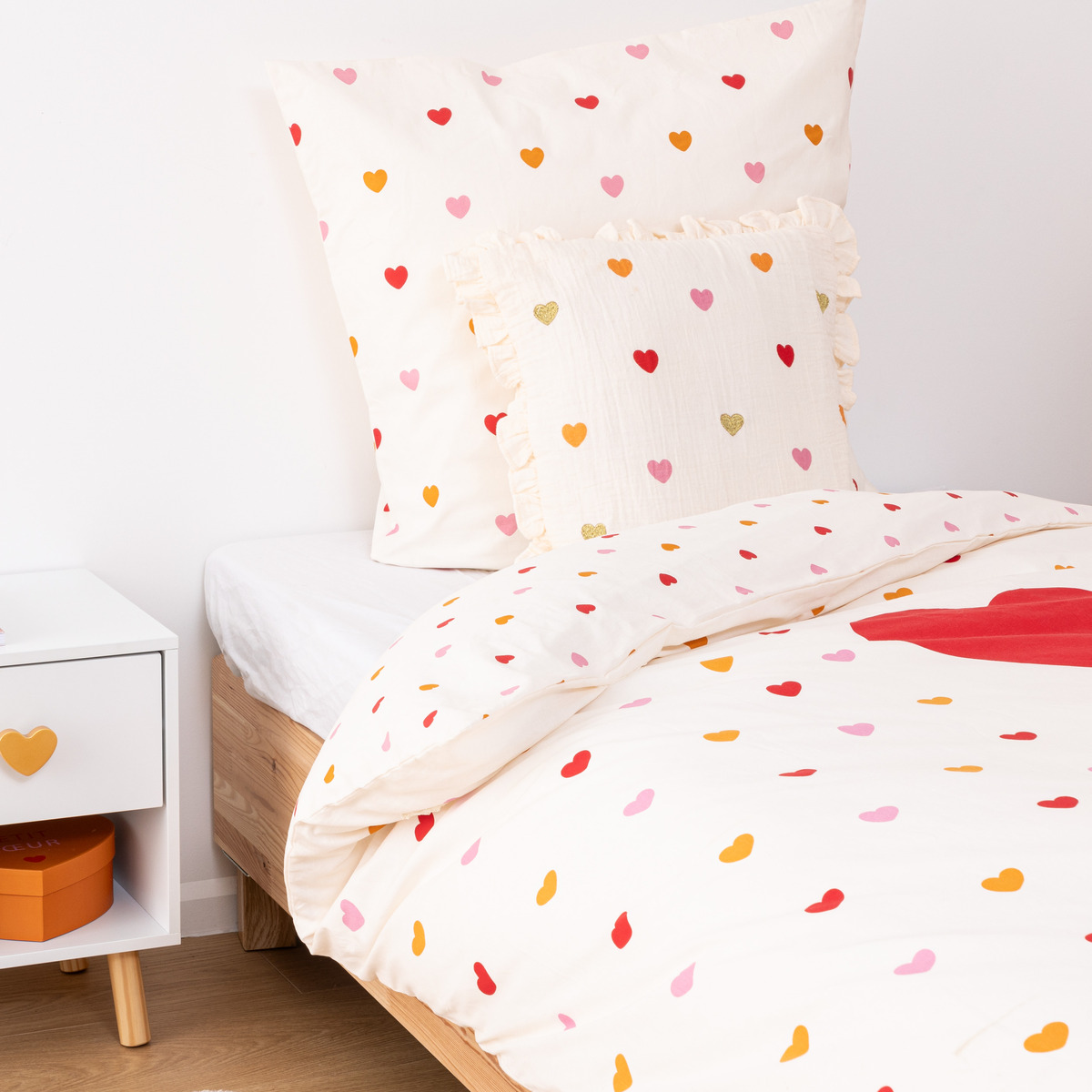 Love children's cushion "Aina" Beige, 40x40 cm