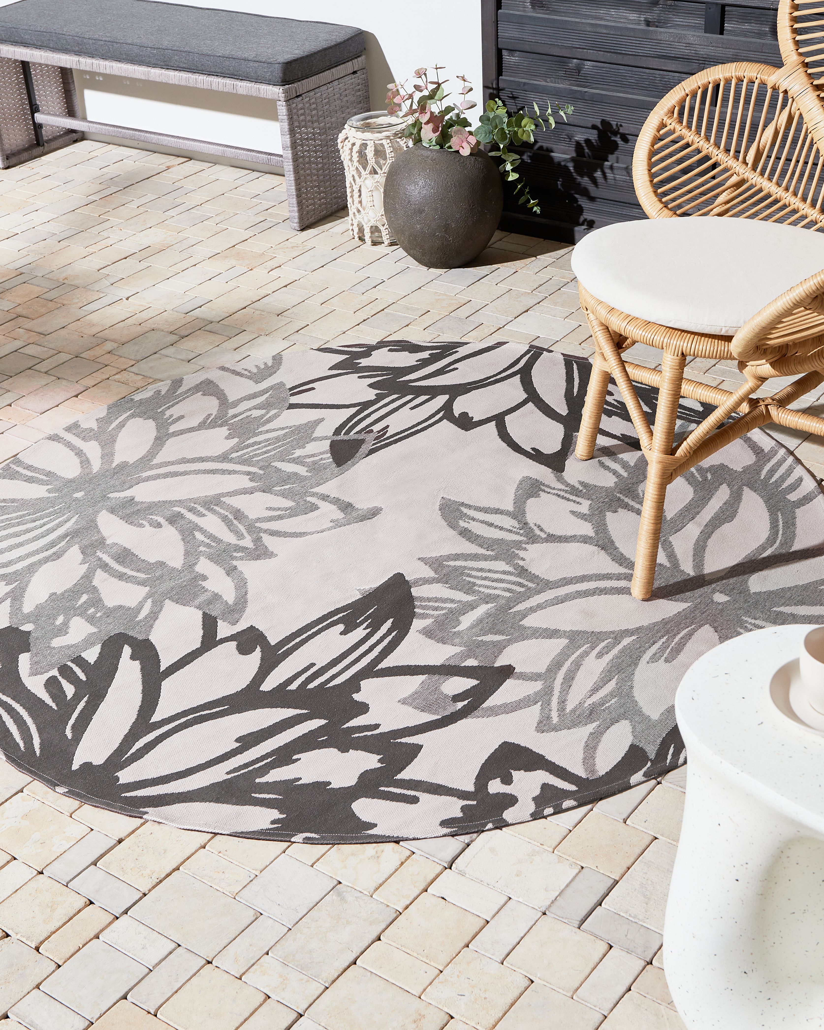 Outdoor Rug SOLAPUR Grey ø 160 cm