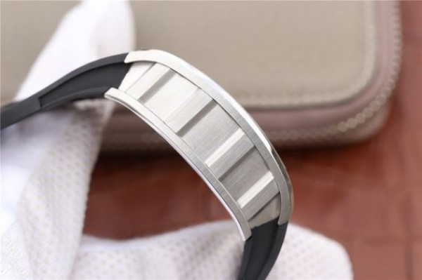 Replica Richard Mille RM011 Felipe Massa Red Inner Bezel Black Rubber Strap A7750 - Top club