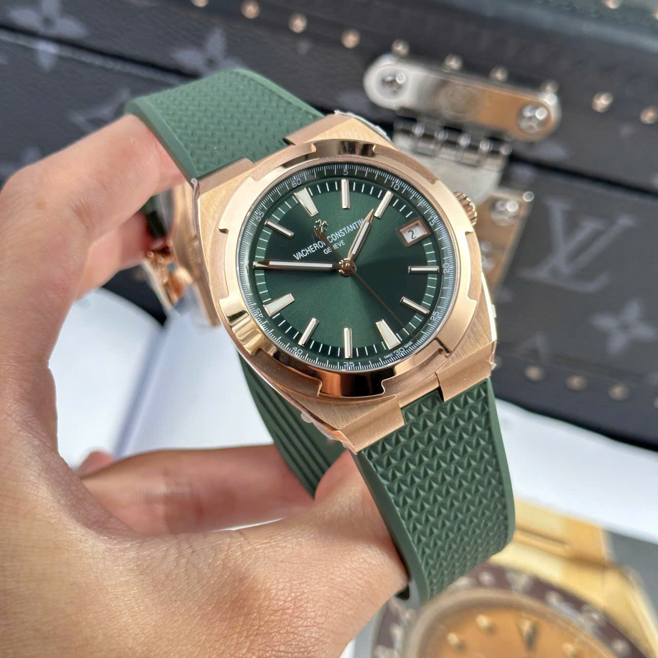 Vacheron Constantin Replica Watch Overseas 4500V Green Dial Rubber Strap 41mm - Top club