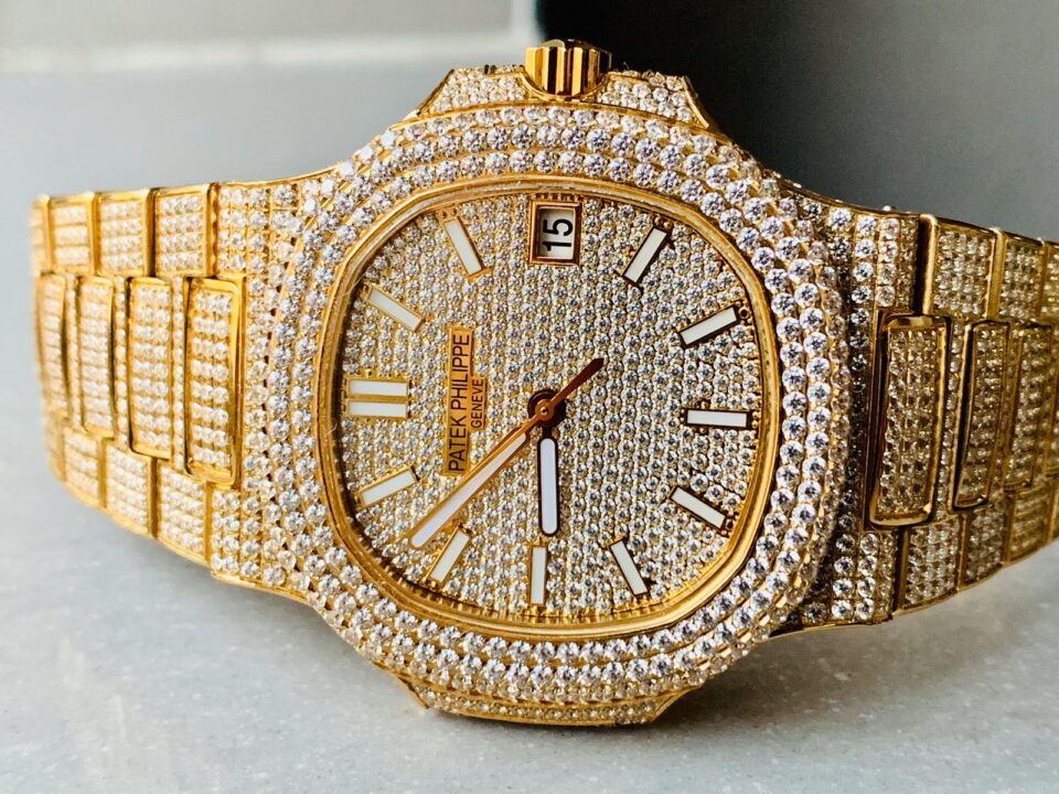 Replica PATEK PHILIPPE ICED Nautilus Jumbo 5711 YG TWF Full Paved Diamonds Dial Case and Bracelet A324 - Top club