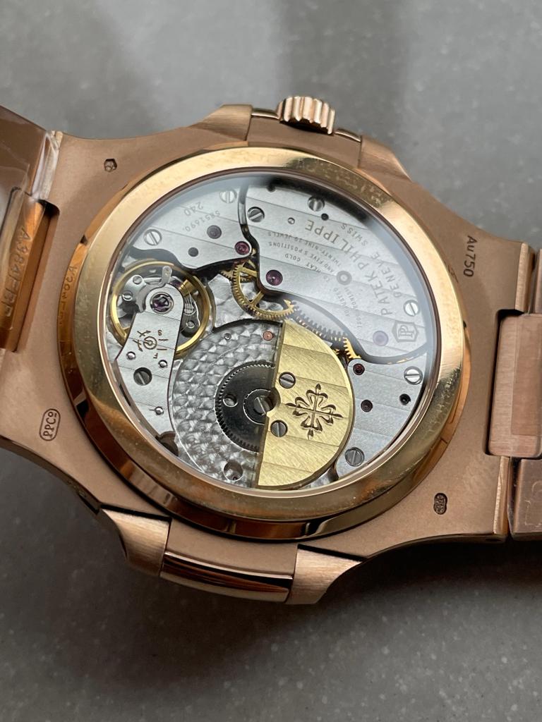 Replica PATEK PHILIPPE Nautilus Moon Phases 5712 RG Grey Dial on RG Bracelet PPF A240 - Top club