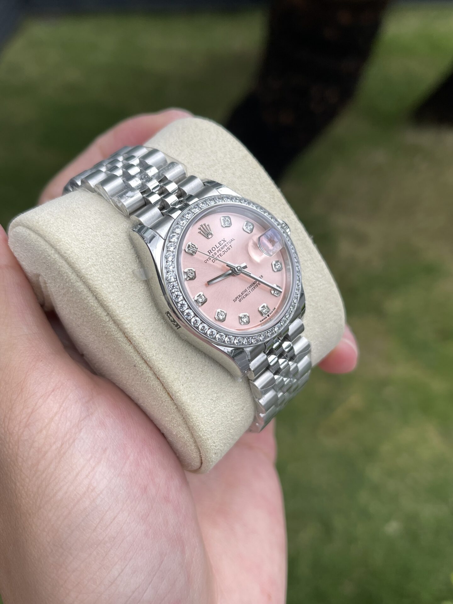 Rolex Rep 11 Watch DateJust With Diamond Bezel Pink Dial EW Factory 31mm - Elite Watch Atelier