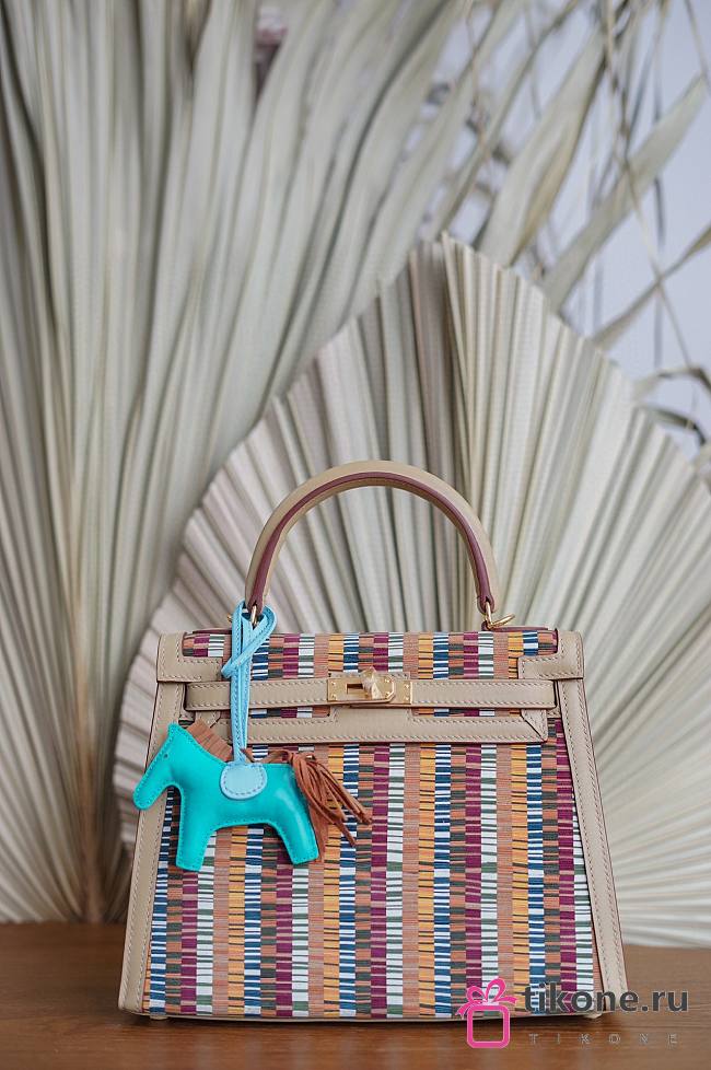 HERMES KELLY 28CM VIBRATO LEATHER 02