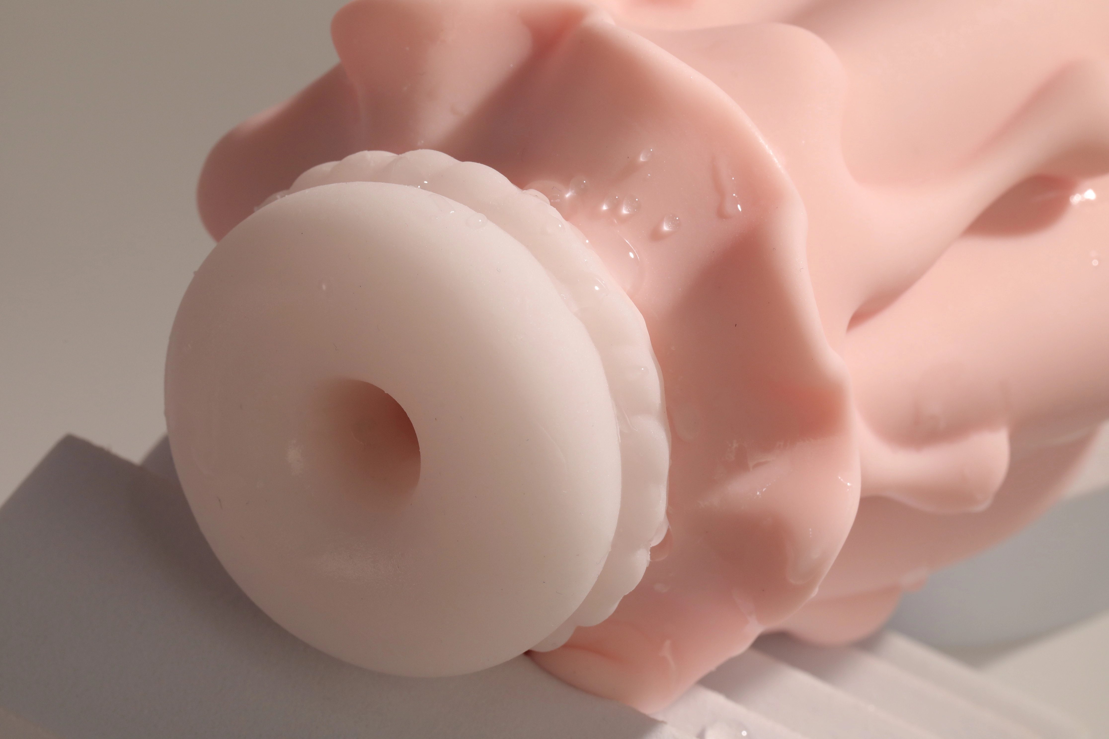 Dual-layer bottle design of the Dr.YUU manual male masturbator
