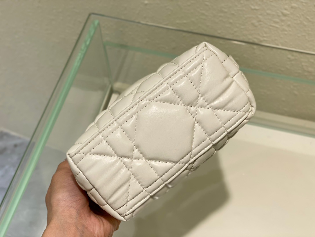 Christian Dior Small DiorTravel Nomad Pouch White, For Women, Women’s Handbags 6in/15cm CD S5553BMIG_M030