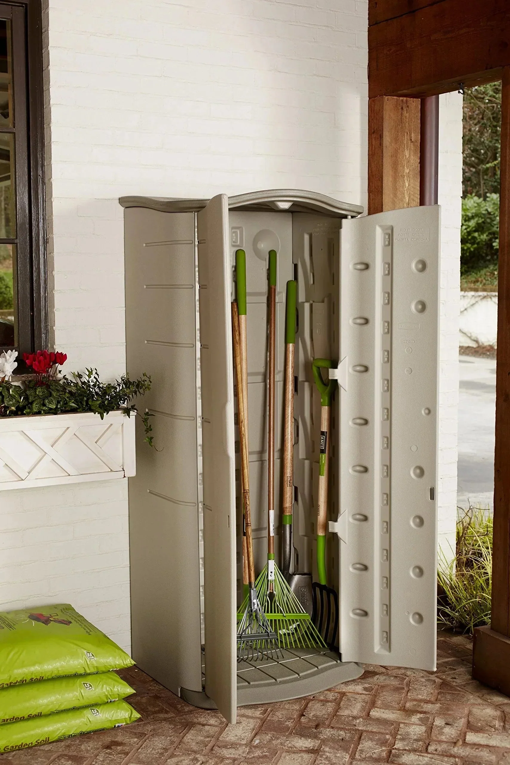 Rubbermaid Vertical Resin Weather Resistant Outdoor Storage Shed - Image 7 Rubbermaid Vertical Resin Weather Resistant Outdoor Storage Shed - Image 7