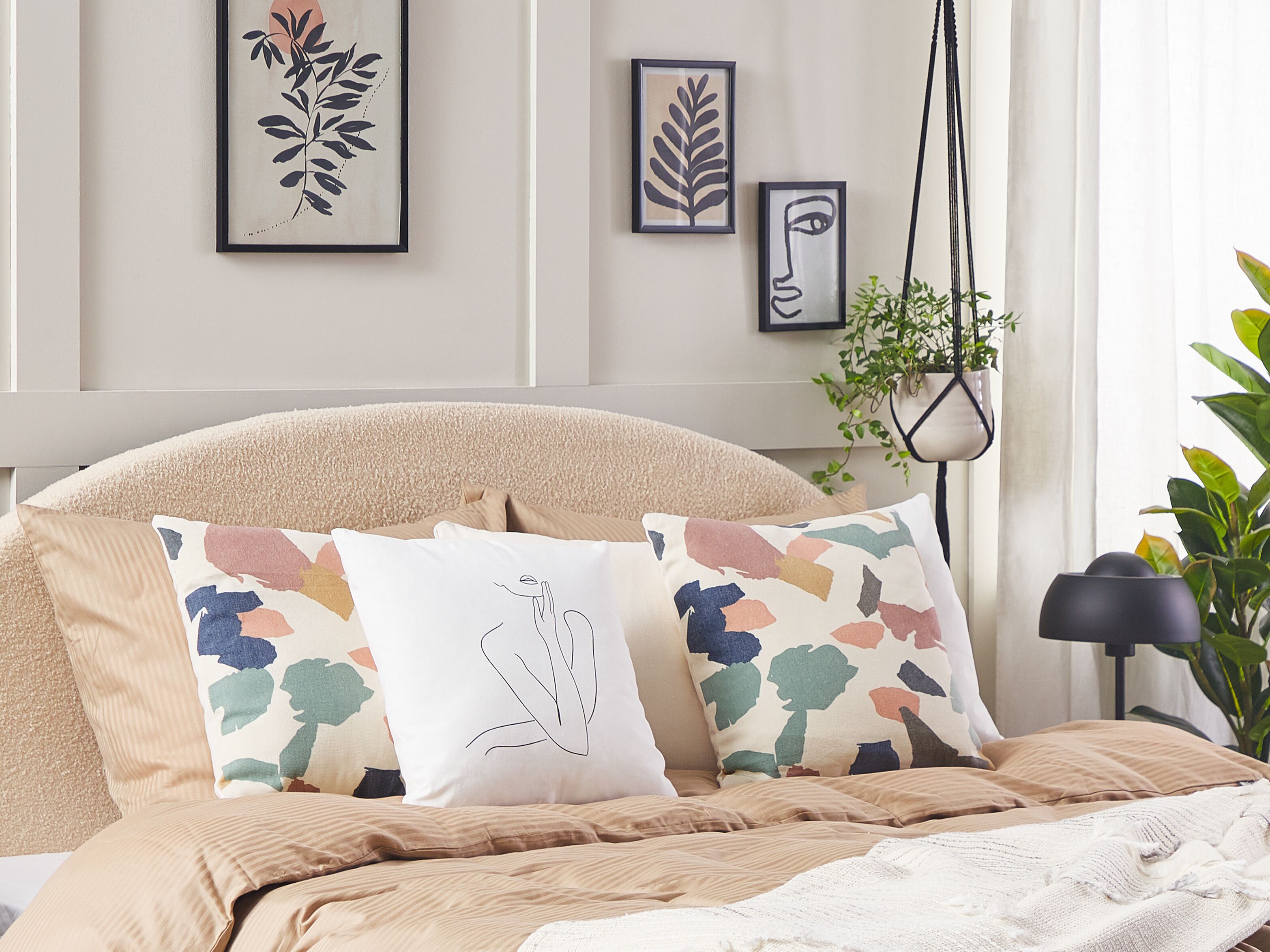 Set of 2 Decorative Cushions FOTHERGILLA 45 x 45 cm Multicolour Abstract Pattern