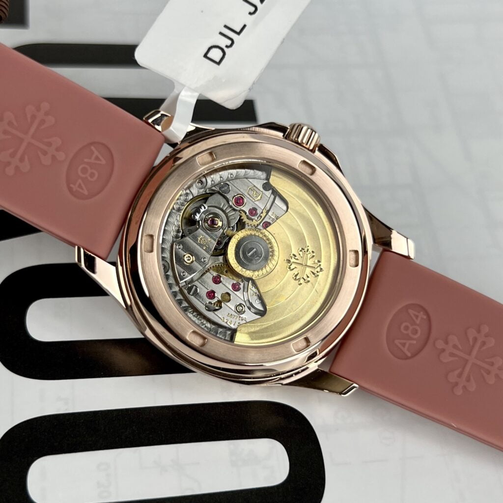 Patek Philippe Replica 11 Watch Aquanaut 5072R Gold Wrapped Moissanite Diamond 35.6mm - Top club