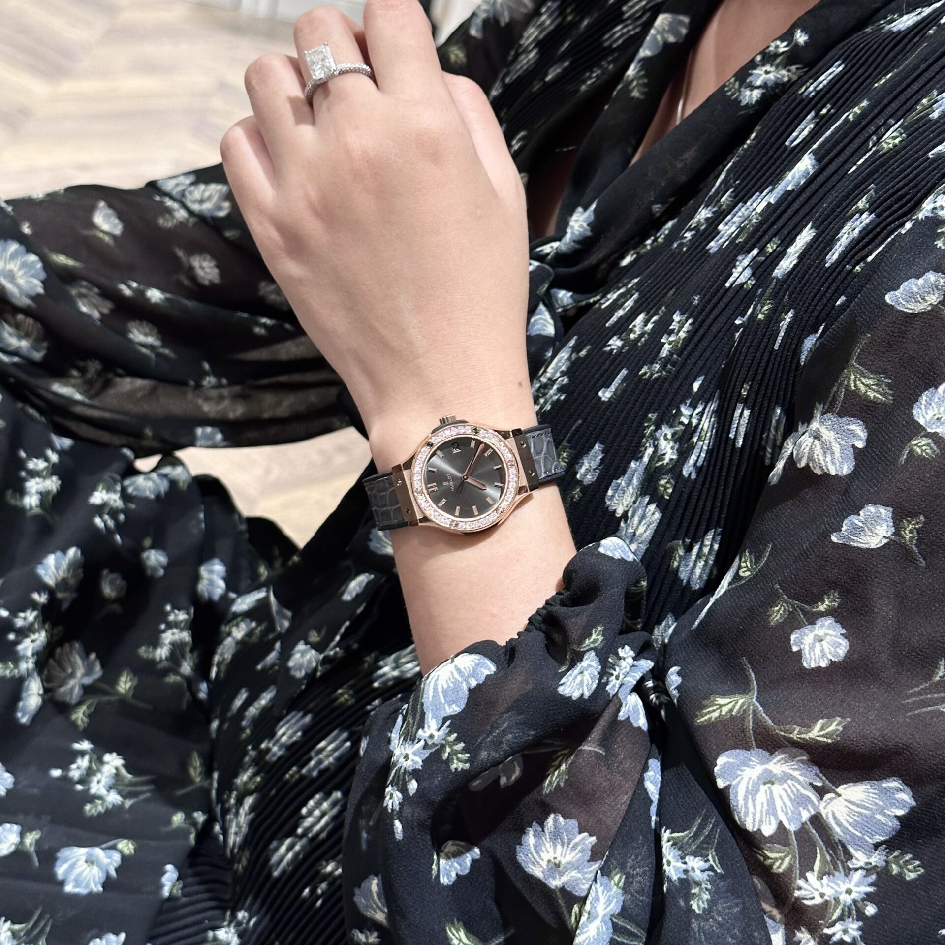 Hublot Women s Replica Watch With Moissanite Diamond 33mm - Top club