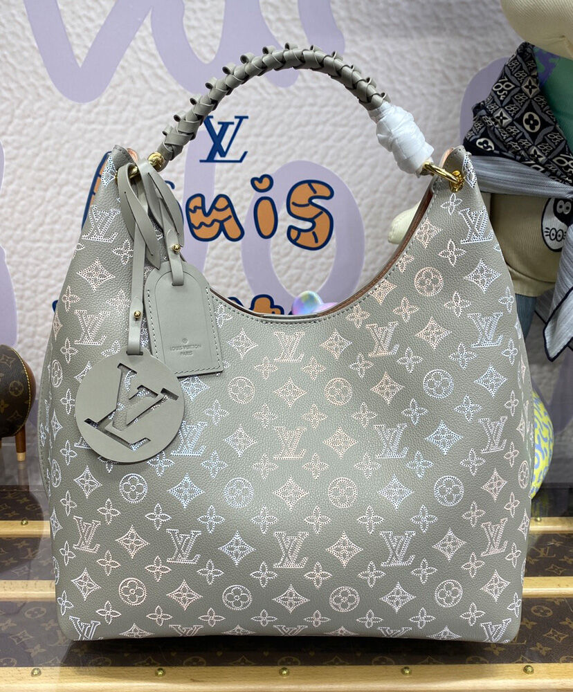 Louis Vuitton Carmel M23396