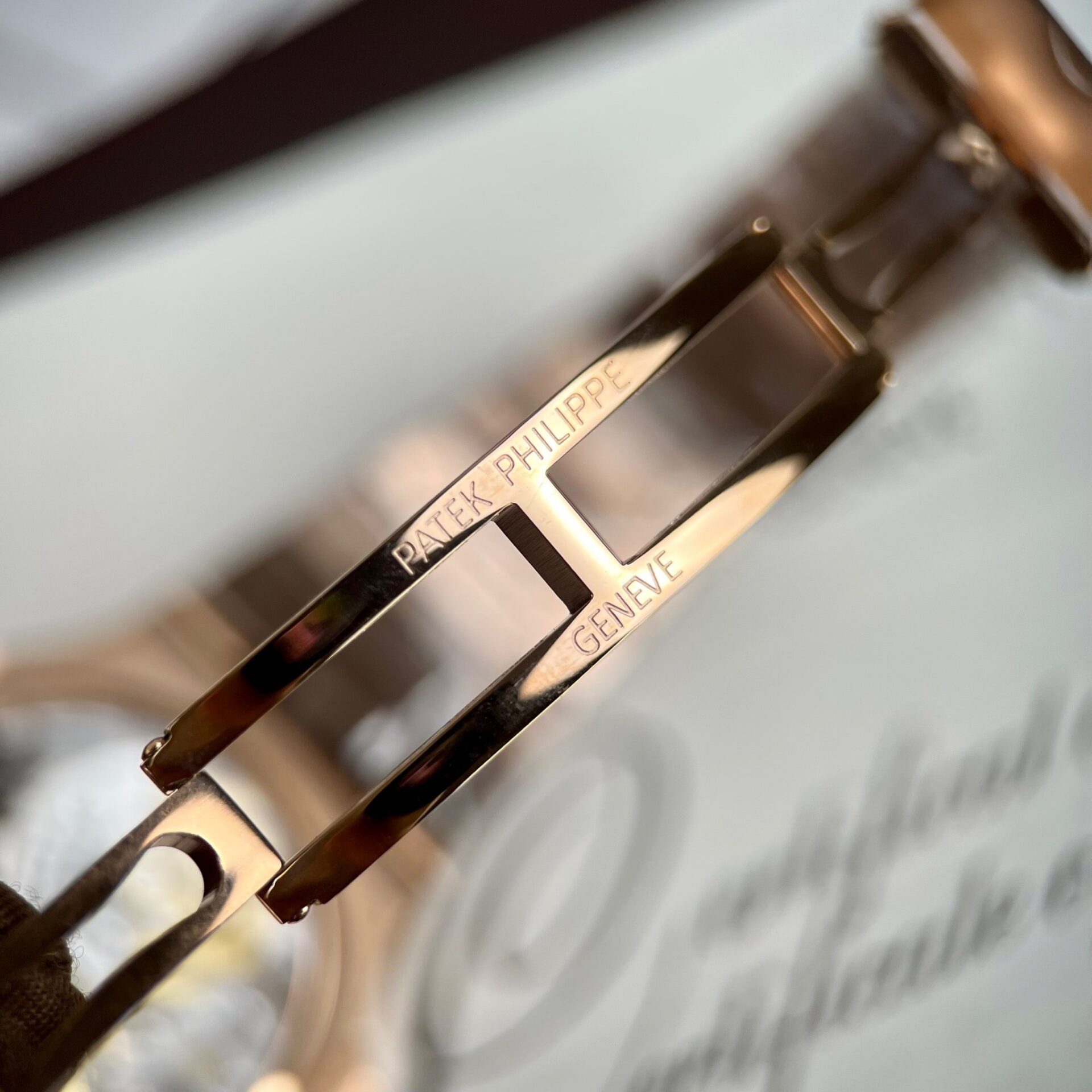 Patek Philippe Nautilus 5712 Chocolate Dial Gold Plated Replica 11 Watch GR 40mm - Top club