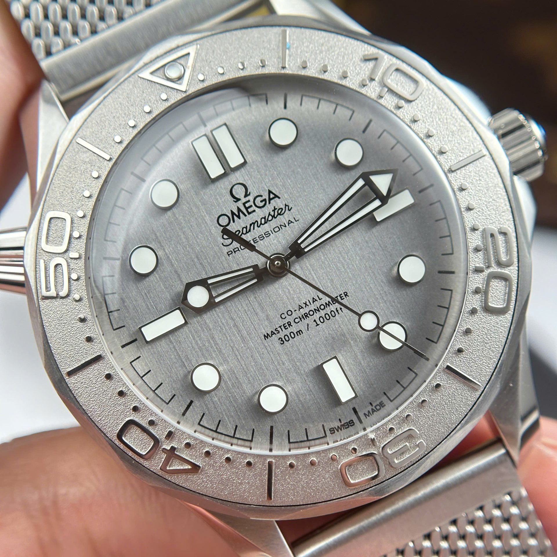 Omega Seamaster Diver 300m Replica Watch Gray Dial VS Factory 42mm - Top club