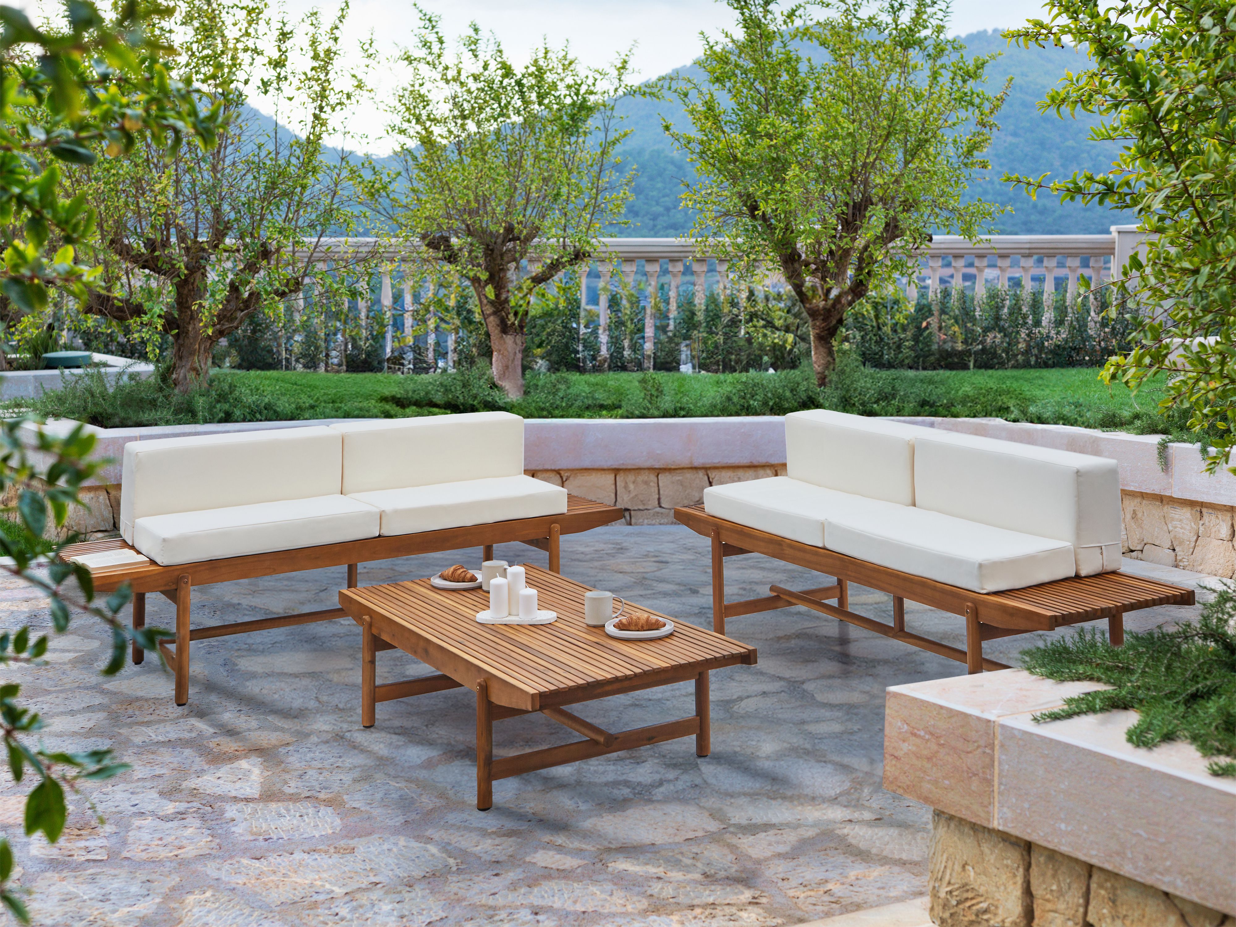 Garden Lounge Set with Table 4 Seater GIAVENO Acacia Wood Off-White