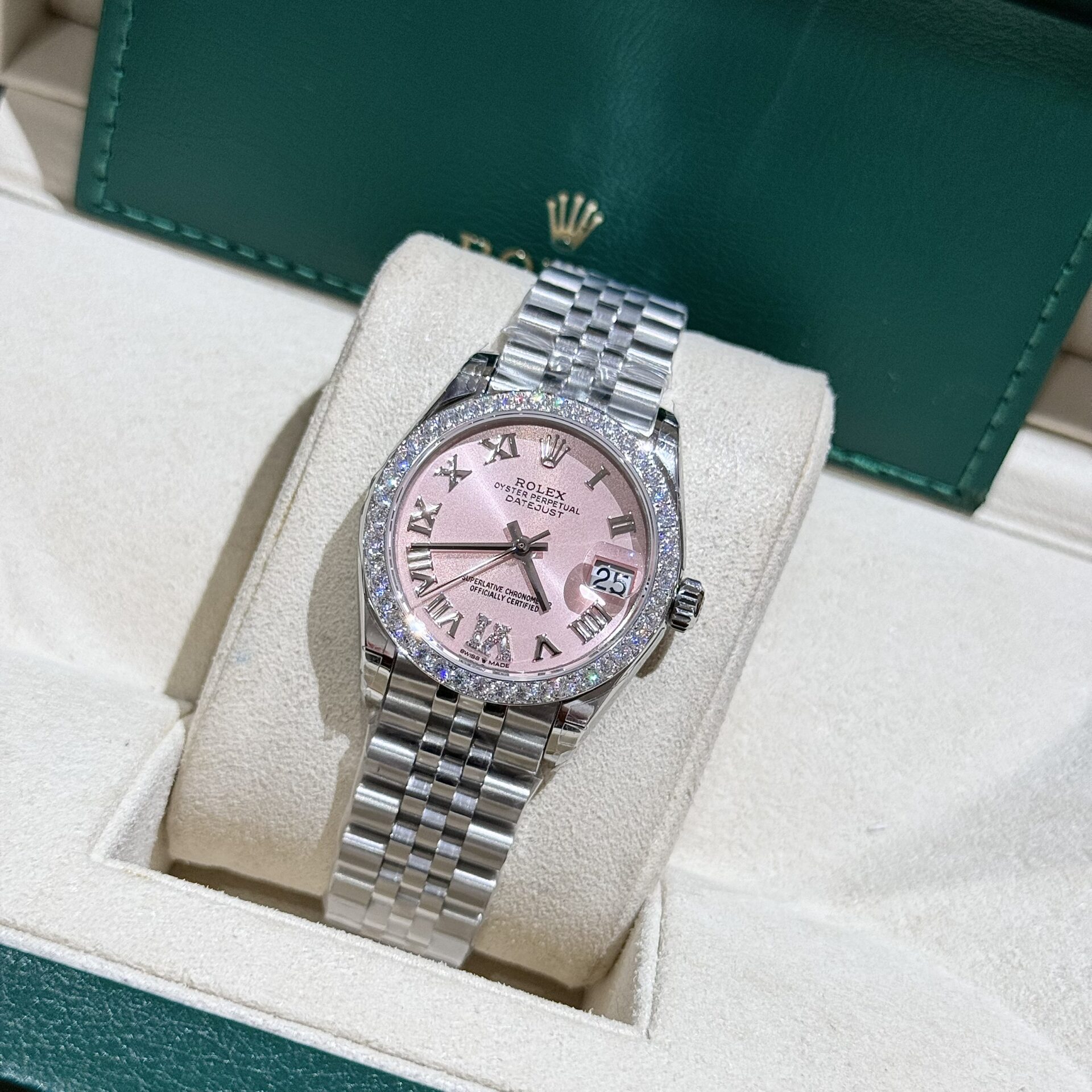 Rolex DateJust Replica Watch Moissanite Diamond Pink Dial 31mm - Top club