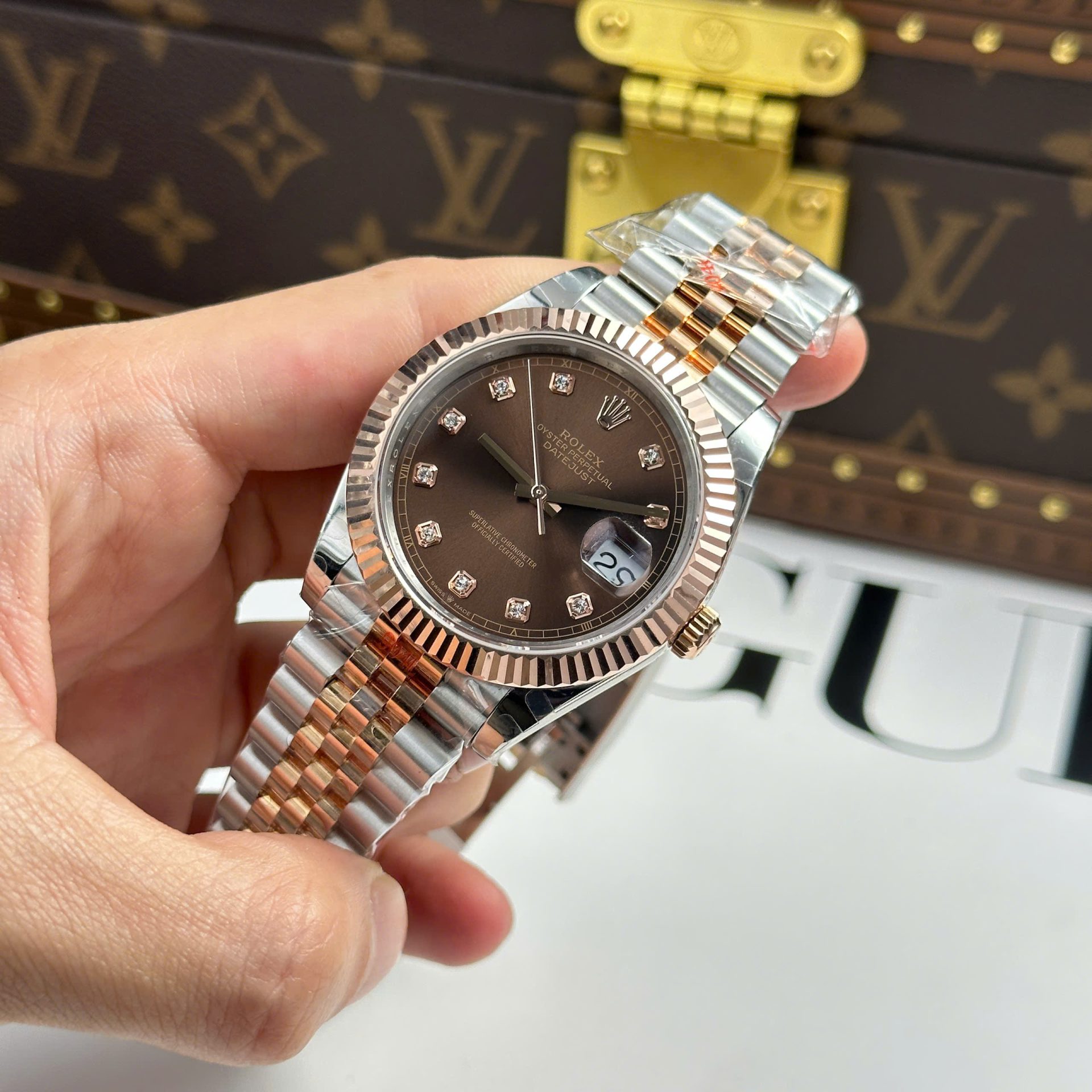 Rolex Replica Watch DateJust Chocolate Dial Gold Wrapped GM Factory 41mm - Top club