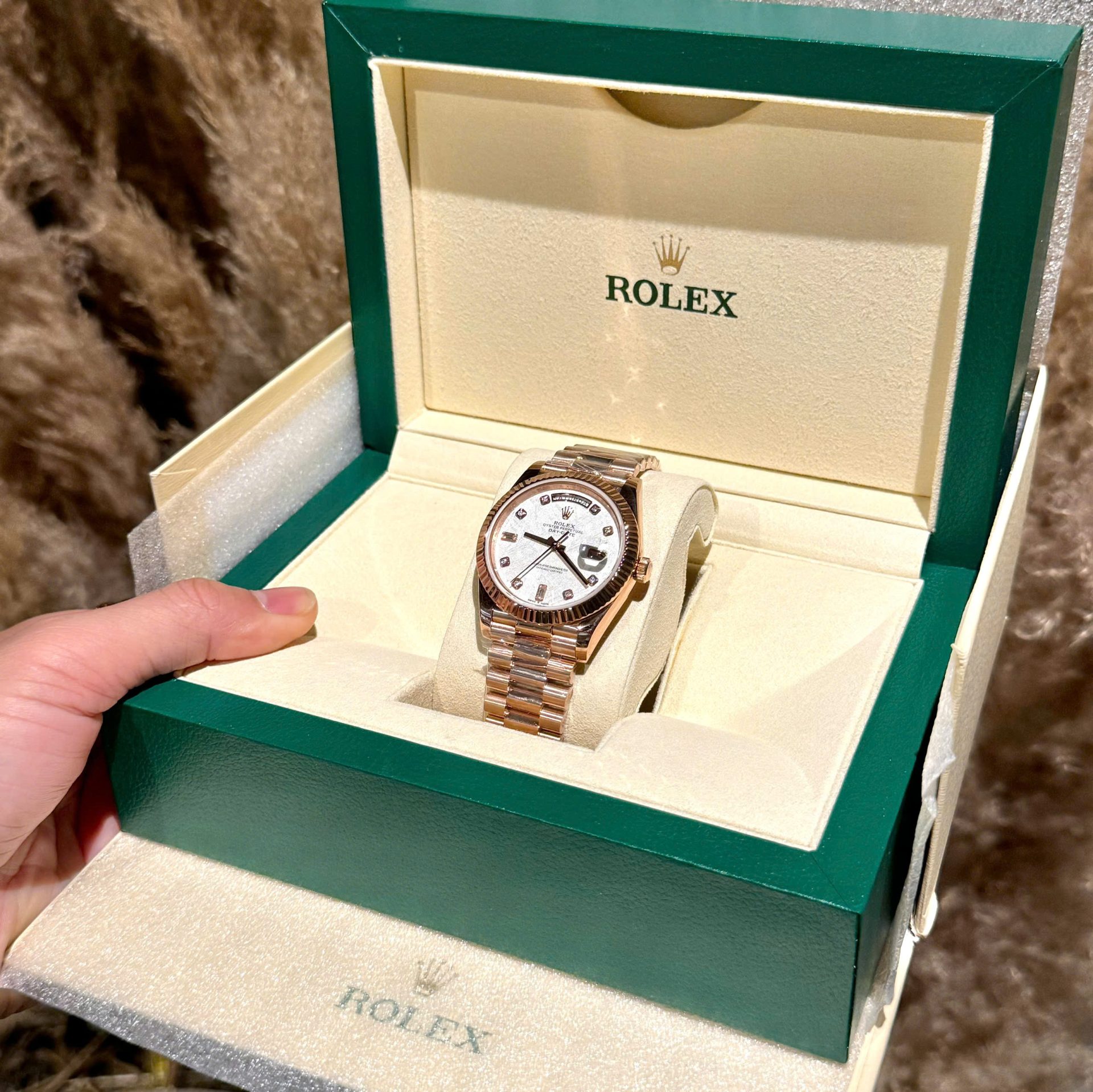 Rolex Replica Watch Day-Date Meteorite Dial With Moissanite Diamonds Hour Markers Custom Gold Wrapped GMF 40mm - Top club