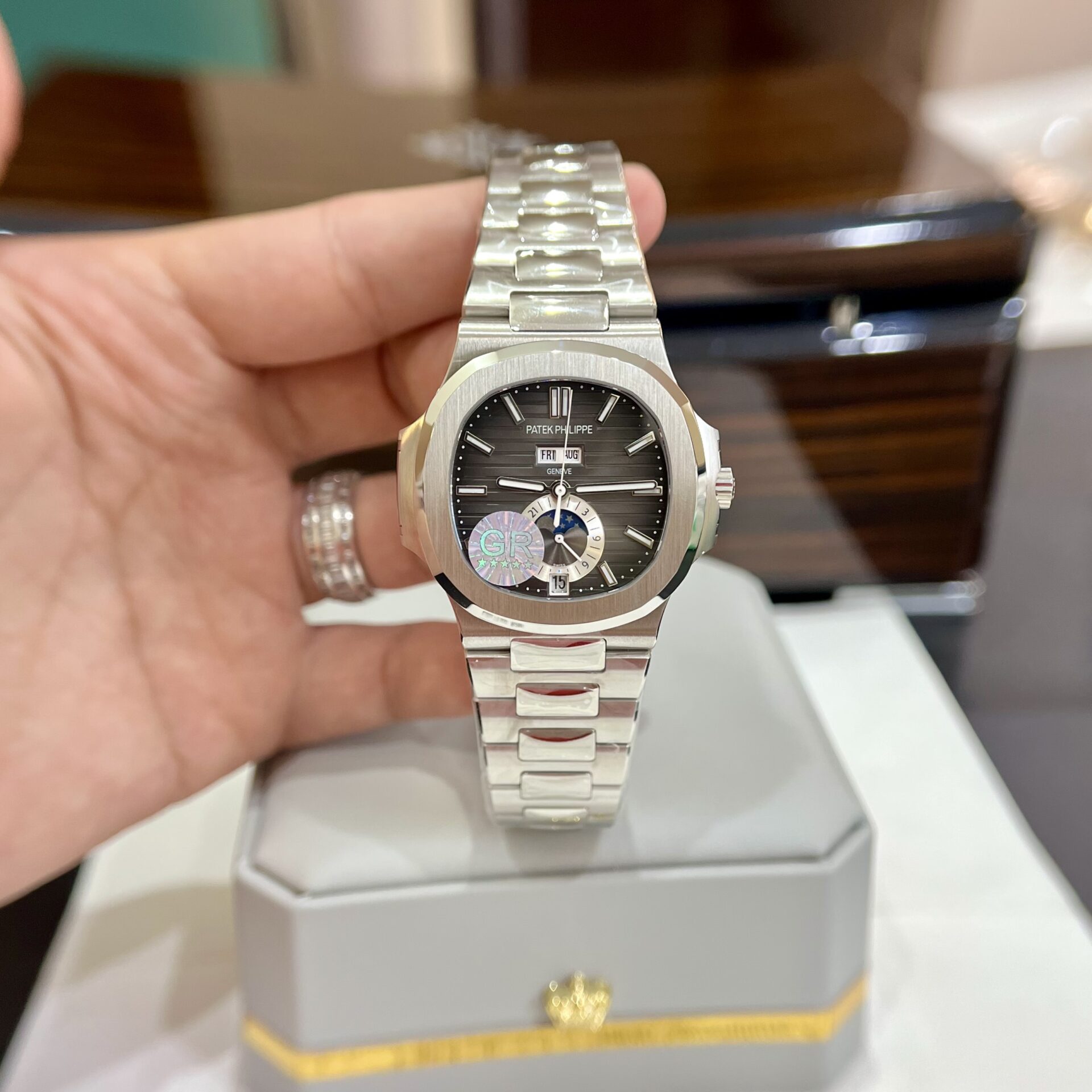 Patek Philippe Nautilus 5726G Replica Watch Dial Gray GR Factory 40.5mm - Top club