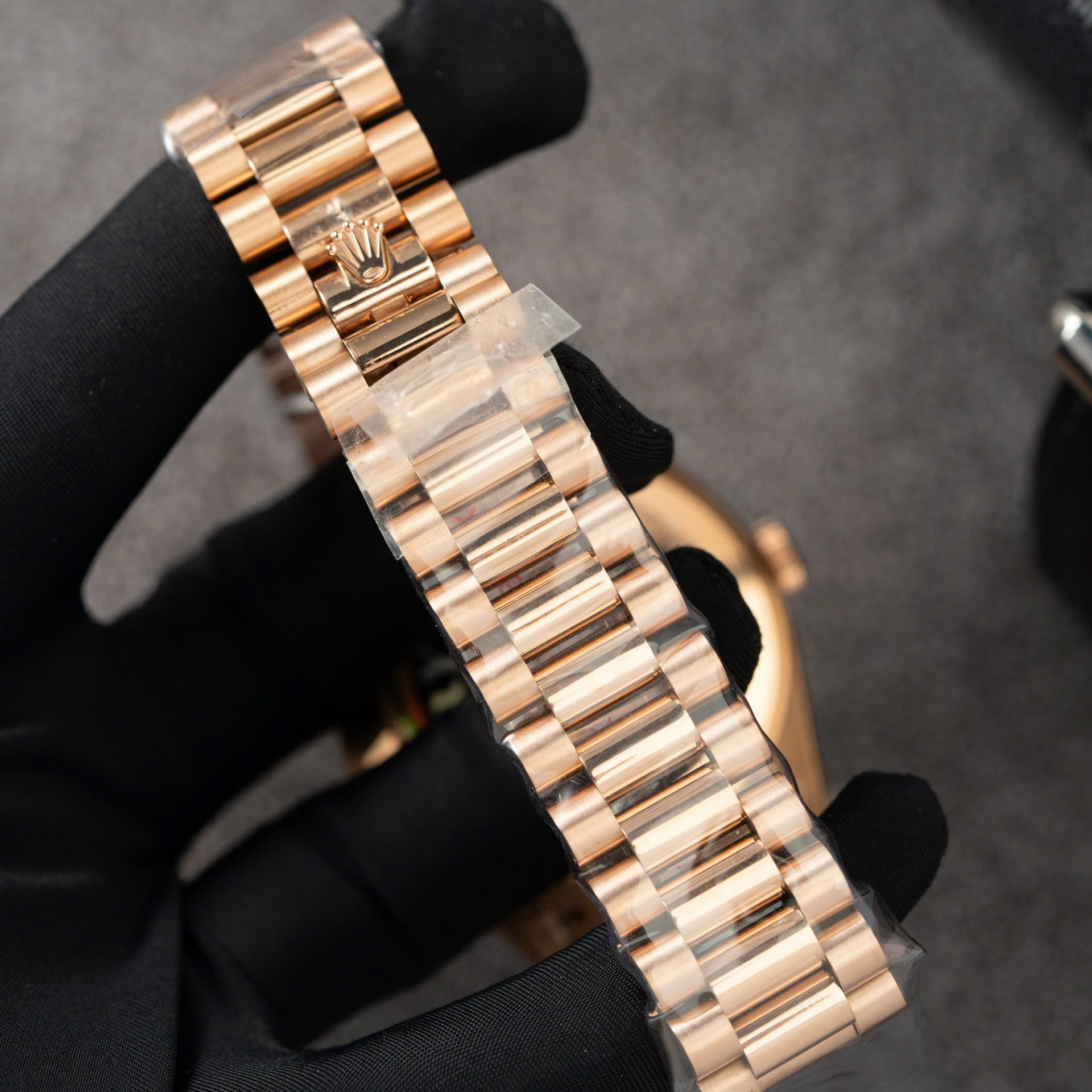 Rolex Day-Date 228235 Replica Watch Dial Chocolate Weight 185gram QF Factory 40mm - Elite Watch Atelier