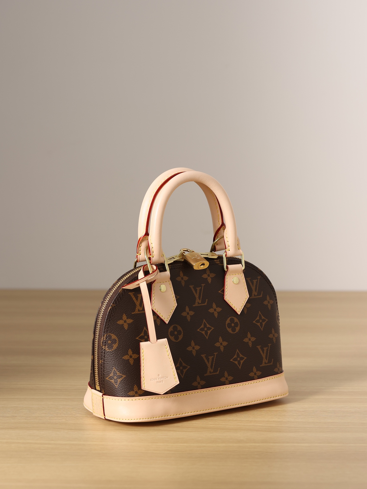 Louis Vuitton LV Alma BB1:1High-quality replica