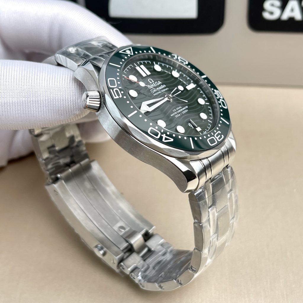 Omega Replica 11 Watch Seamaster Green Face Diver 300M Factory VS 42mm - Top club