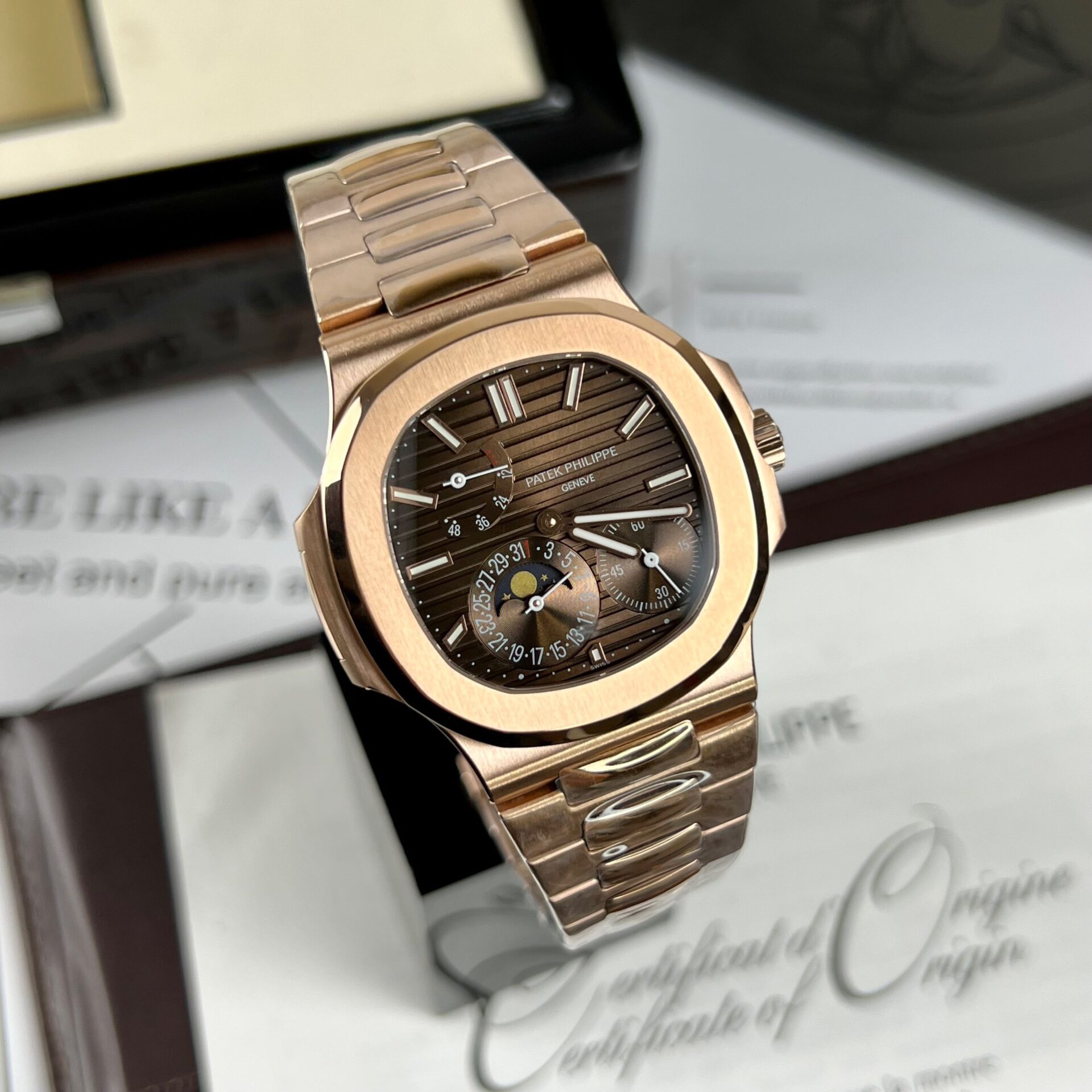 Patek Philippe Nautilus 5712 Chocolate Dial Gold Plated Replica 11 Watch GR 40mm - Top club