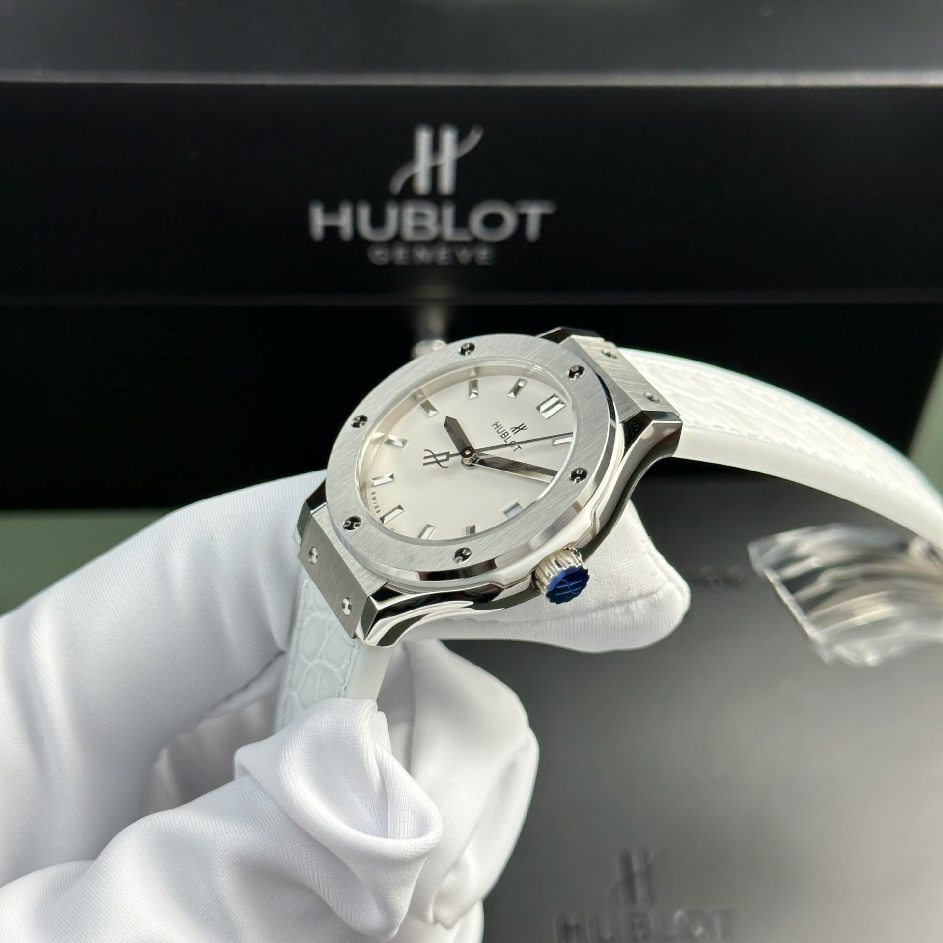 Hublot Classic Fusion Fake Watch Womens White HB Factory 33mm - Top club