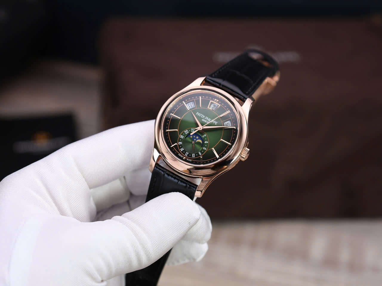 Patek Philippe Replica Watch Complications 5205R Green Dial Gold Wrapped 40mm - Top club