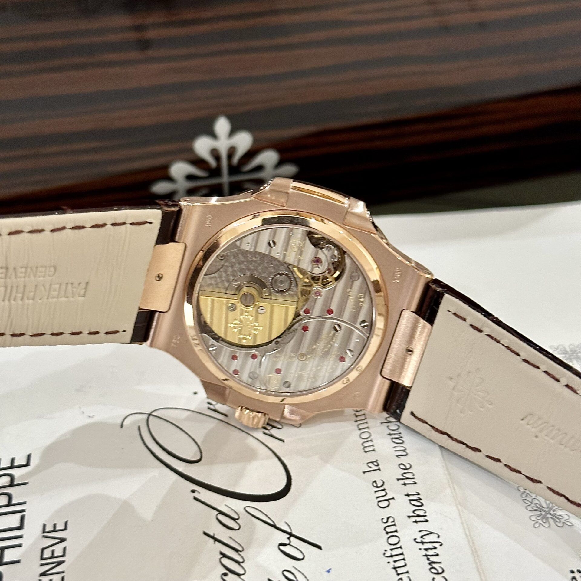 Patek Philippe Replica Watch Nautilus 5712 Demi Rose Gold Chocolate GRF 40mm - Top club