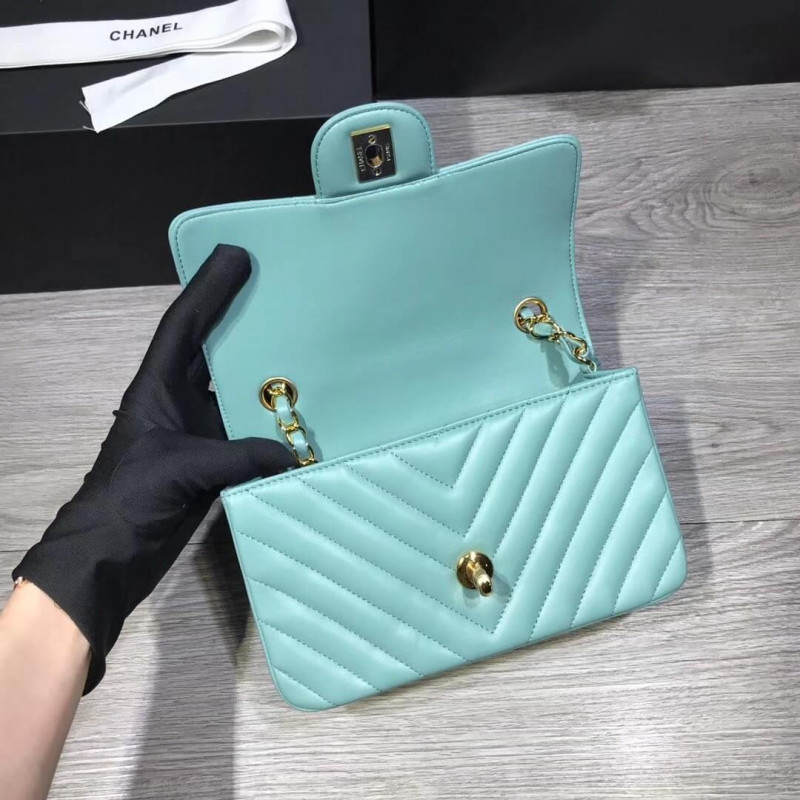 Replica Chanel Chevron Lambskin 20Cm Classic Flap Bag 11161:1High-quality replica