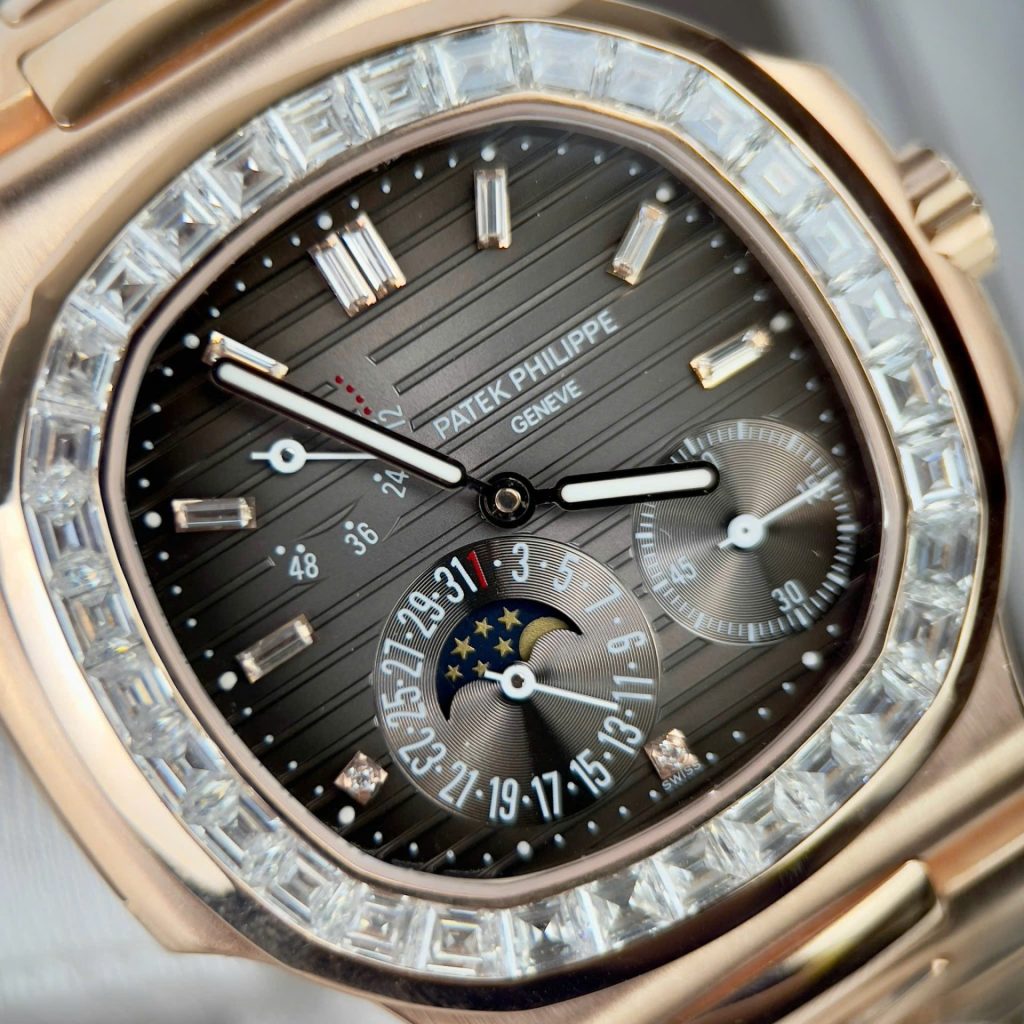 Patek Philippe Nautilus 5724R Gray Dial Replica Watch Gold Wrapped + Moissanite Diamonds PPF 40mm - Top club