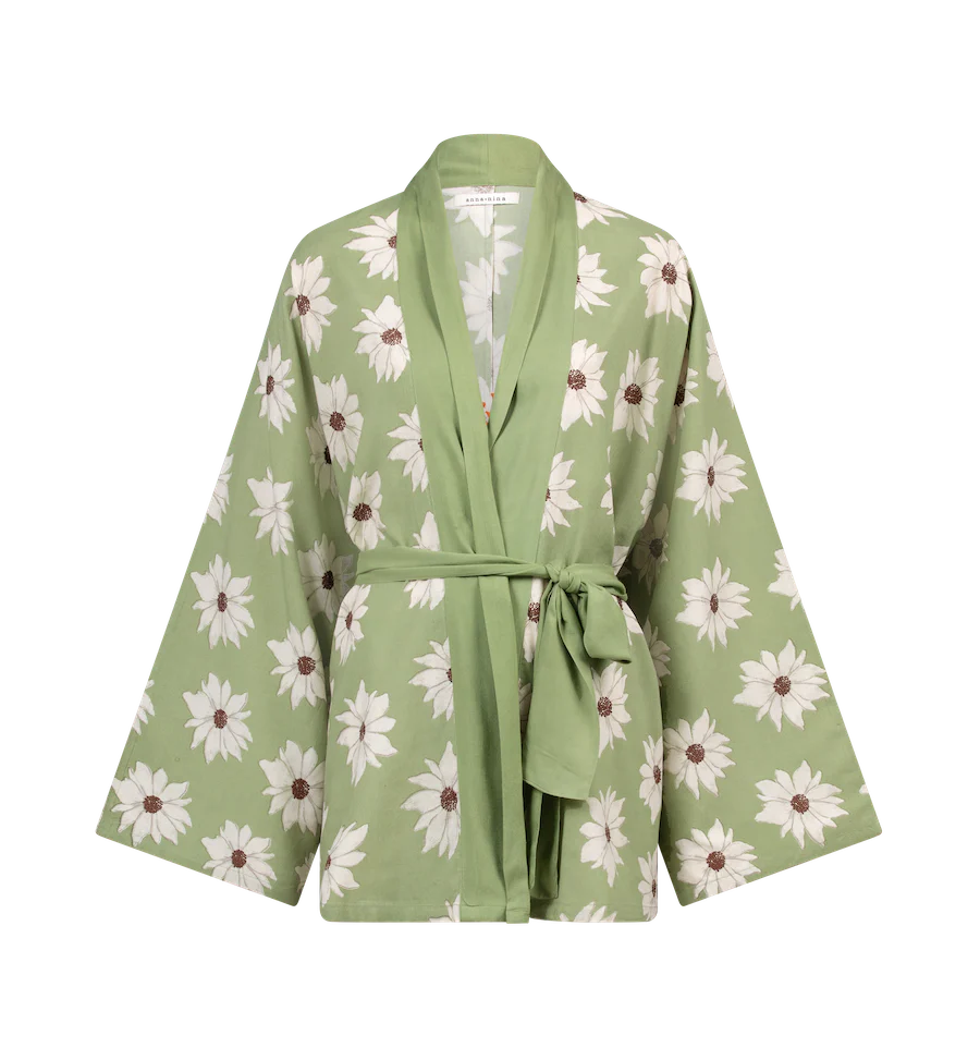 White Lotus Dreams Kimono