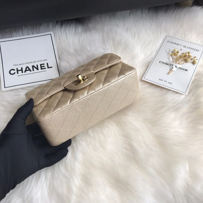 Replica Chanel Caviar Calfskin 20Cm Classic Flap Bag 11161:1High-quality replica