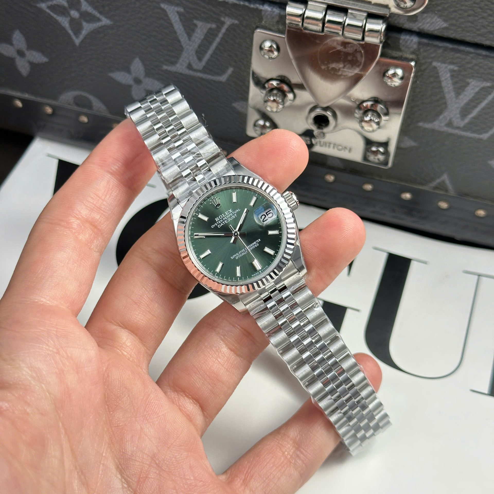 Rolex DateJust Replica Watch Dial Green Jubilee Strap THB Factory 31mm - Elite Watch Atelier