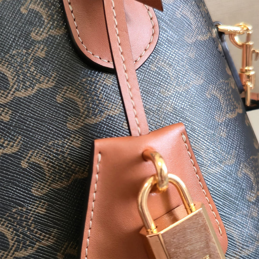 Celine TEEN HONORINE BAG IN Triomphe Canvas and Calfskin1:1High-quality replica
