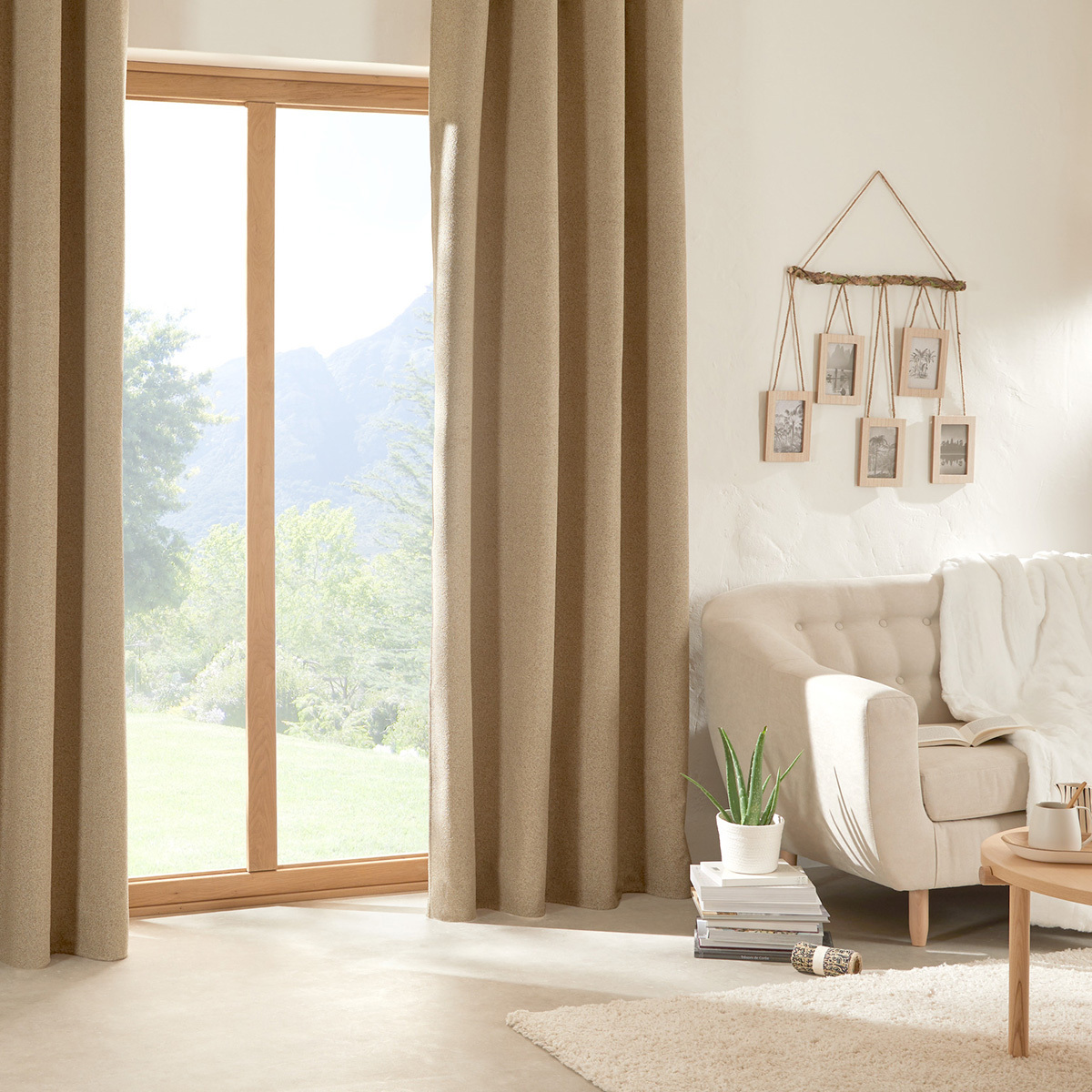 Blackout curtain "Soana" Beige, 140x260 cm