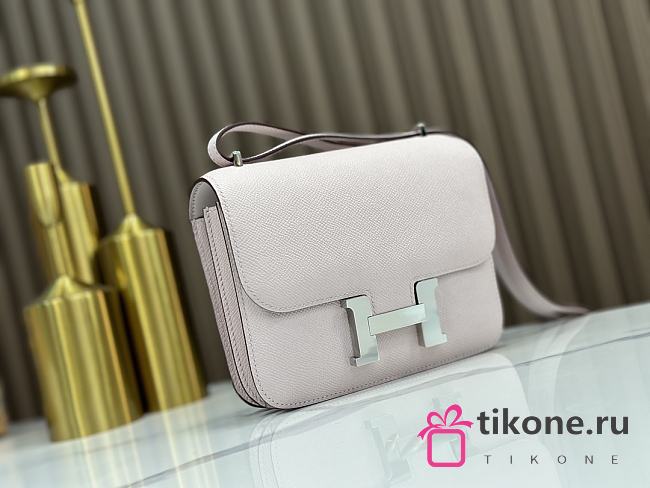 Hermes Constance In Pink Leather - 19x15x4cm