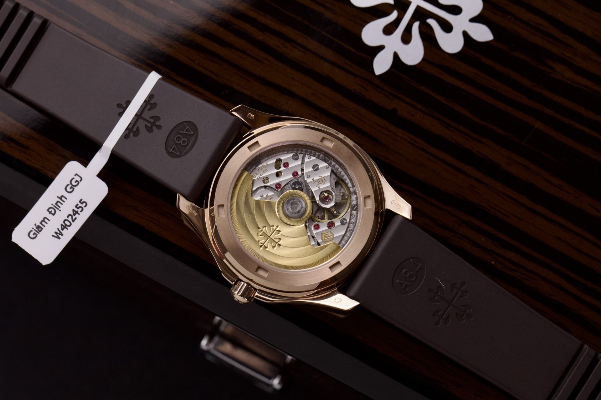 Patek Philippe Replica 1:1 Watch Aquanaut 5067 Mechanical Movement Moissanite Diamond Bezel 35.6mm - Top club