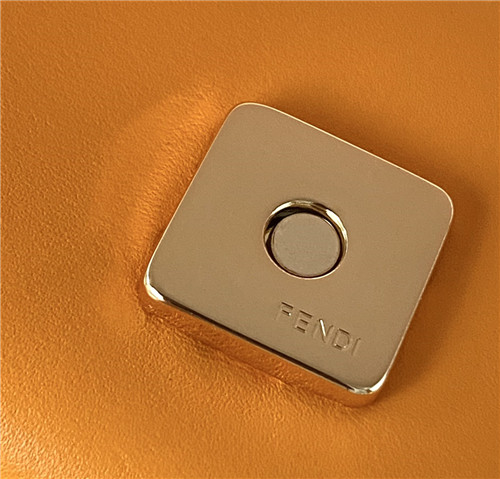 fendi saddle bag - Replicaclubs