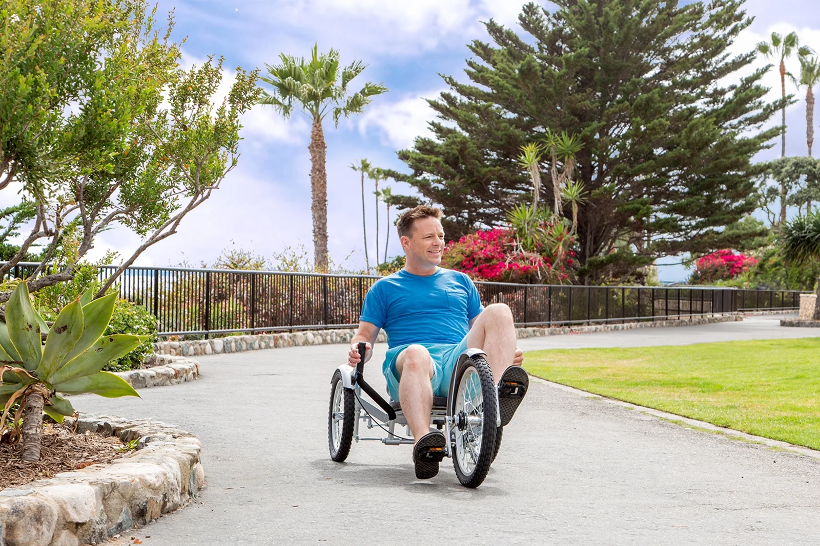 Mobo Triton Pro: The Ultimate 3-Wheeled Cruiser, Adult - Image 22