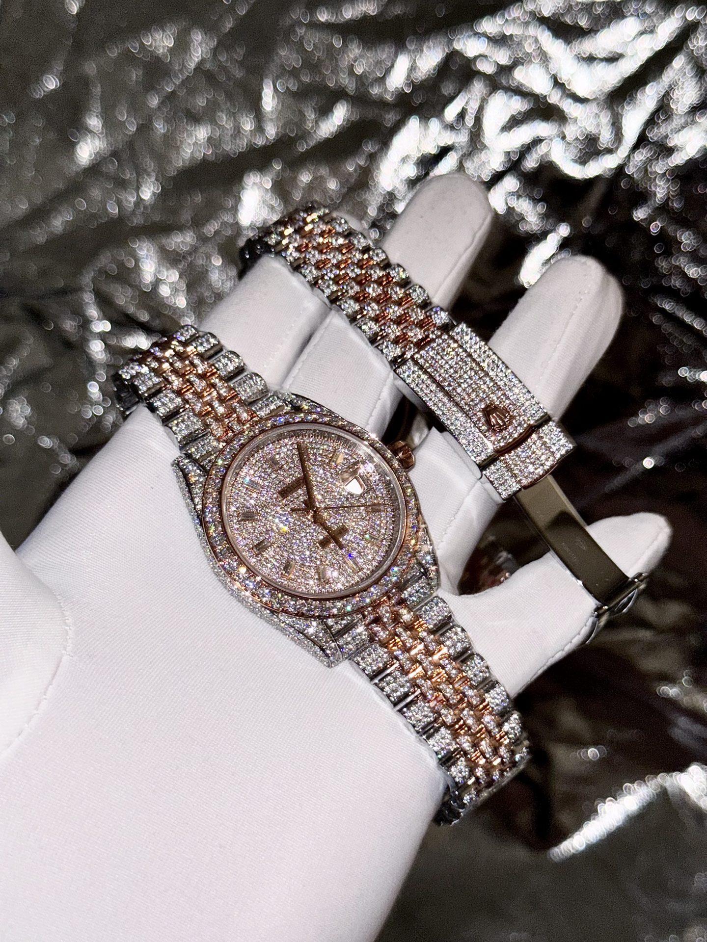 Rolex Replica 1:1 Watch DateJust With Full Diamond Moissanite Hong Kong 41mm - Top club