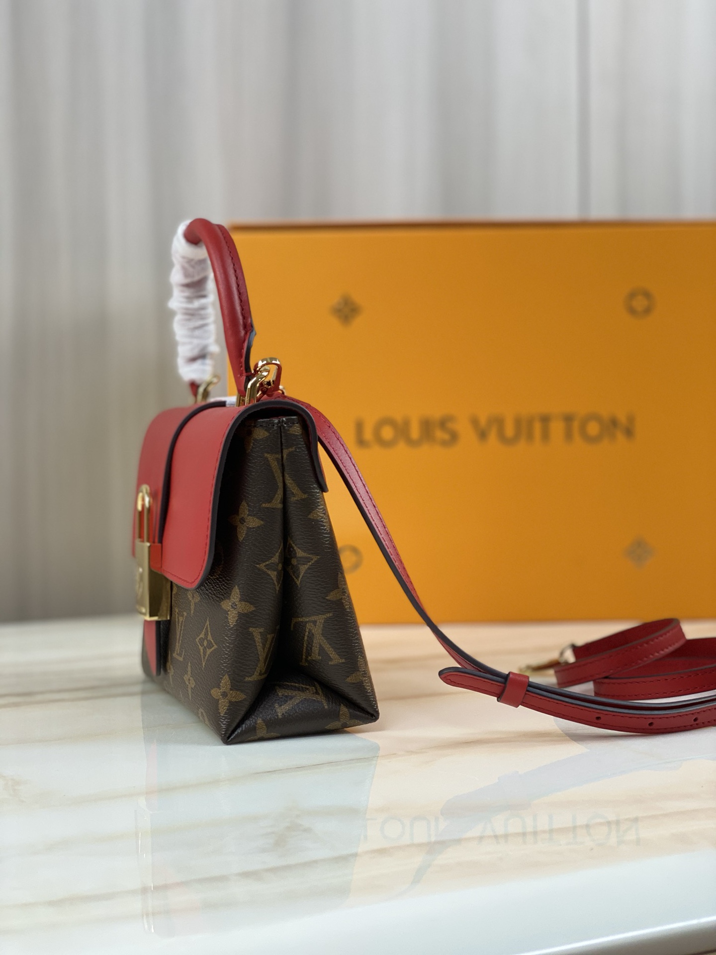 Louis Vuitton Locky BB M443221:1High-quality replica