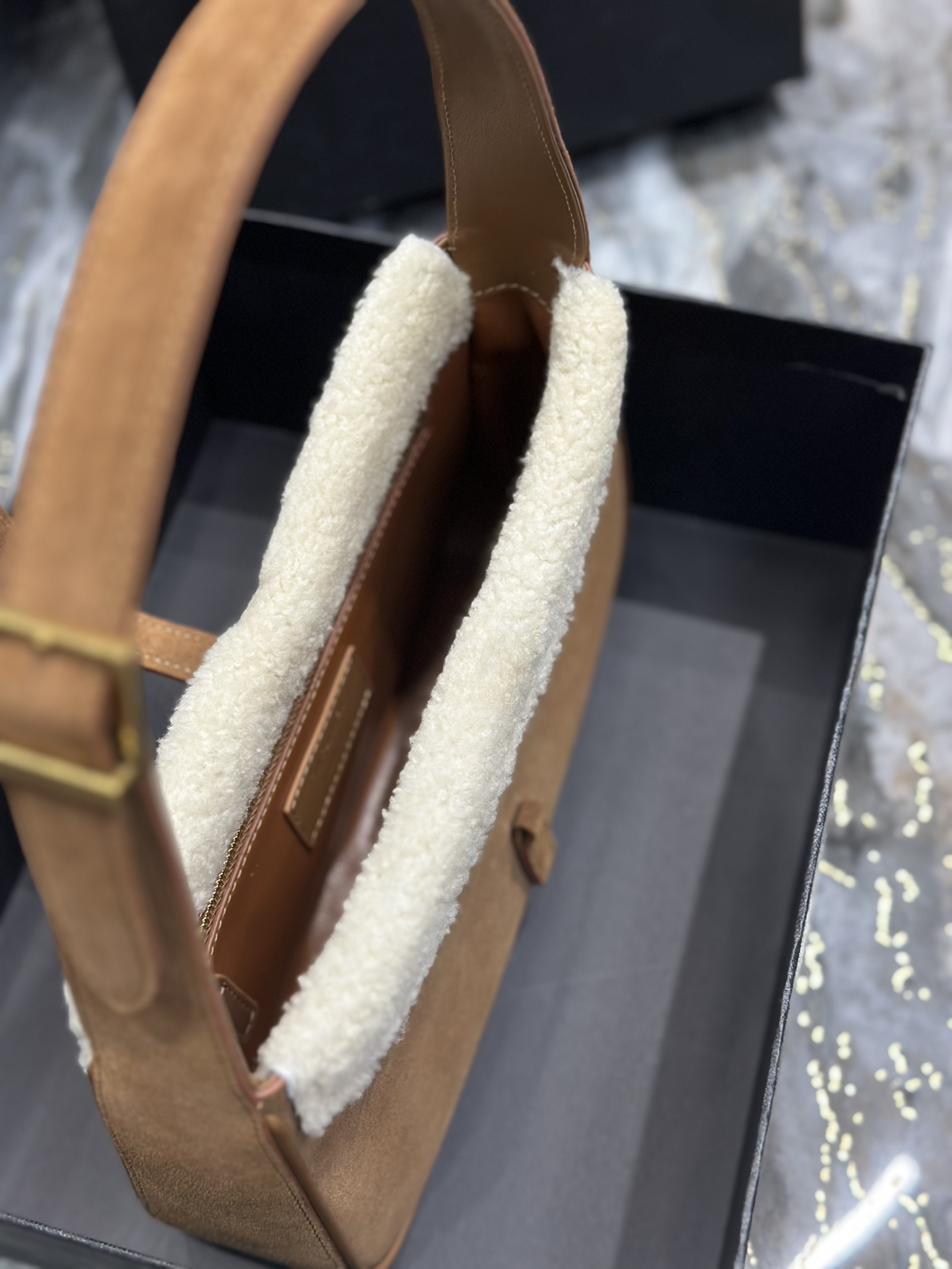 LE 5 À 7 HOBO BAG IN LIZARD SHINY LEATHER1:1High-quality replica