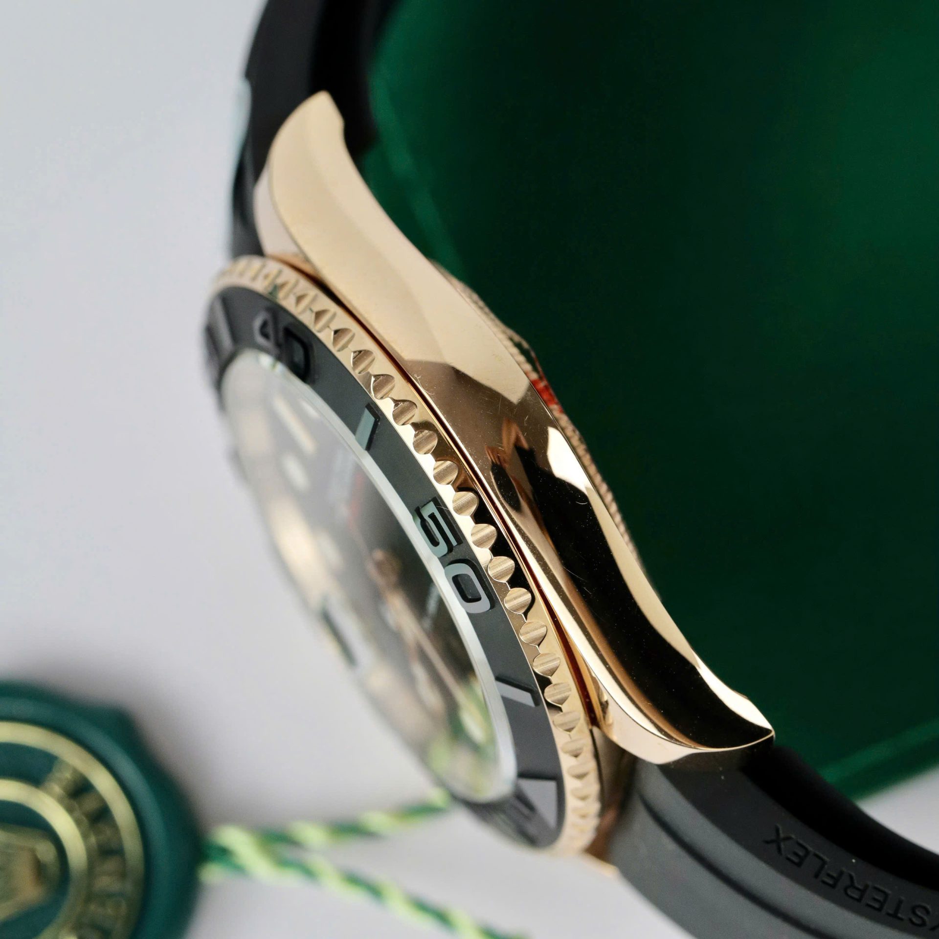 Rolex Yacht-Master 18K Rose Gold Case Replica Watch Black Dial 40mm - Elite Watch Atelier