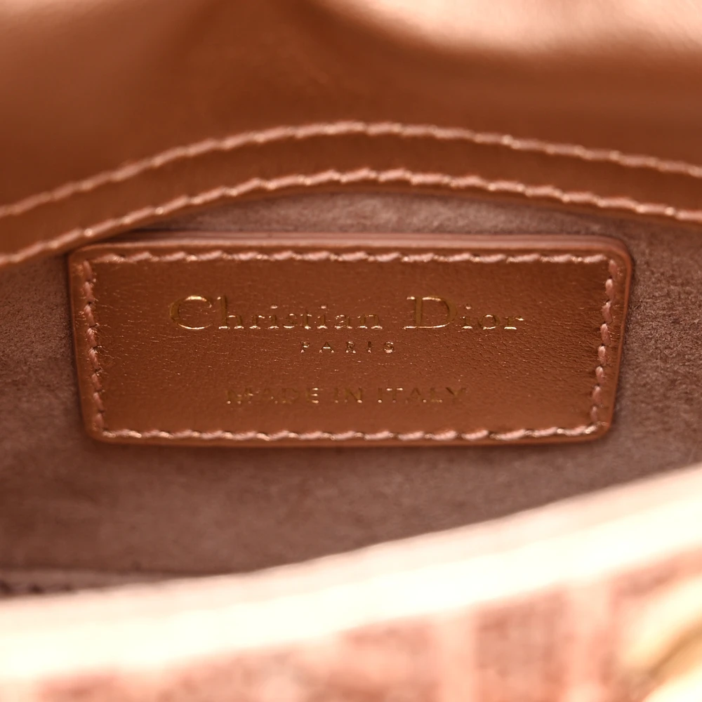 Replica Handbags That Rival Original Dior Designs