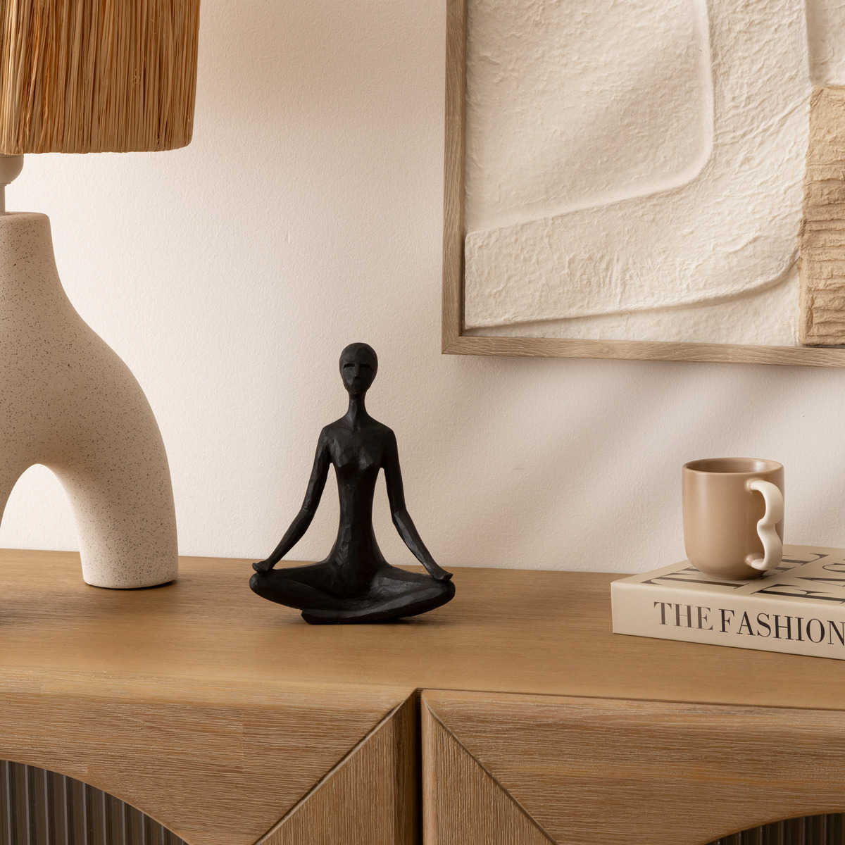 Female statue, resin H.22 cm