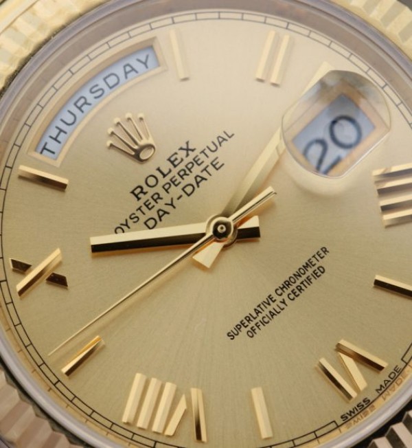 Replica Rolex Day-Date 40mm 228238 YG Dial Roman Markers YG Bracelet A3255 - Top club