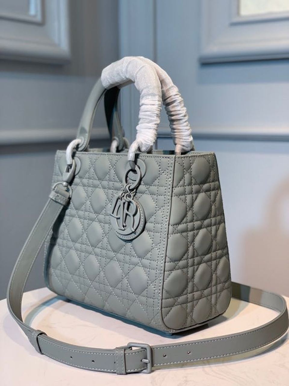 Christian Dior Lady Dior Bag 24cm Matte Hardware Lambskin Leather Spring/Summer Collection1:1High-quality replica