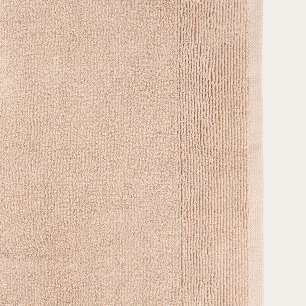Ręcznik DESMA beżowy miękki 600 gsm 70x130 cm